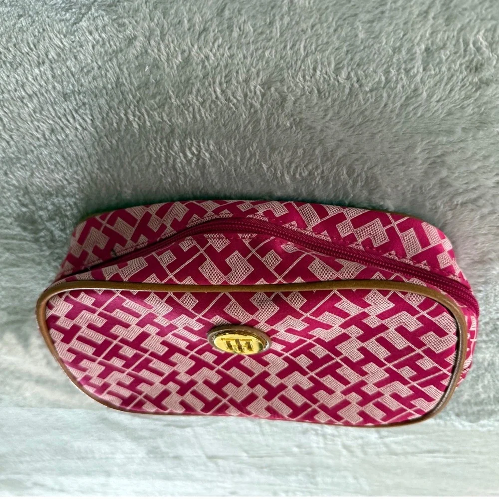 Tommy Hilfiger stylish practical